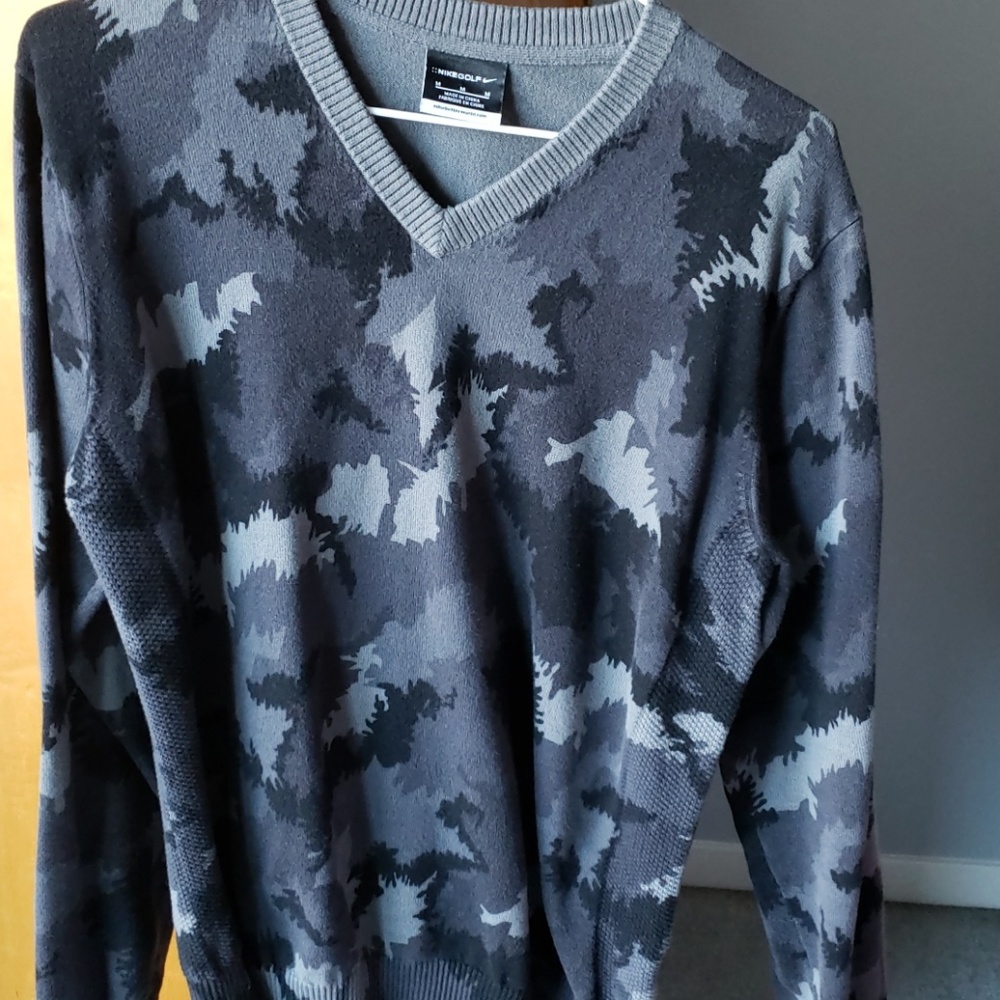 Nike golf sweater